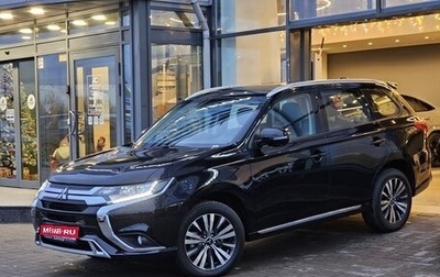 Mitsubishi Outlander III рестайлинг 3, 2022 год, 3 400 000 рублей, 1 фотография