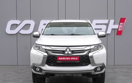 Mitsubishi Pajero Sport III рестайлинг, 2018 год, 3 340 000 рублей, 3 фотография