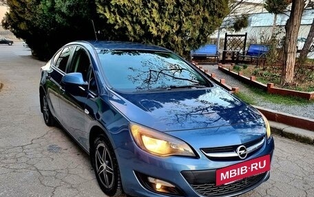 Opel Astra J, 2014 год, 1 075 000 рублей, 6 фотография