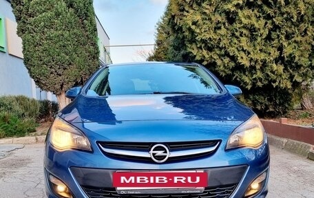 Opel Astra J, 2014 год, 1 075 000 рублей, 3 фотография