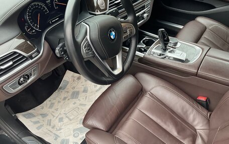 BMW 7 серия, 2017 год, 3 100 000 рублей, 9 фотография