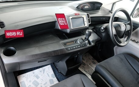 Honda Freed I, 2009 год, 1 299 000 рублей, 16 фотография
