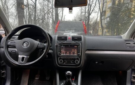 Volkswagen Jetta VI, 2010 год, 560 000 рублей, 11 фотография