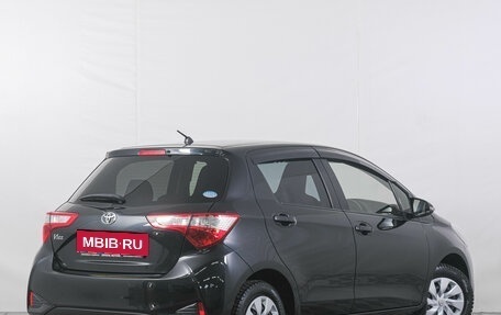 Toyota Vitz, 2019 год, 1 249 000 рублей, 6 фотография