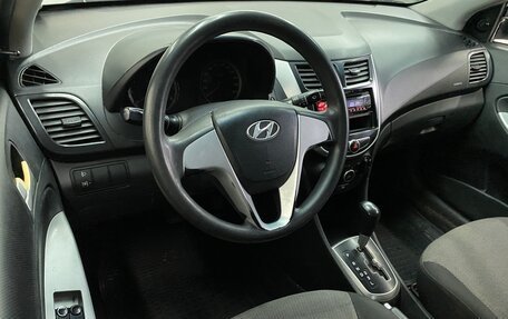 Hyundai Solaris II рестайлинг, 2011 год, 499 000 рублей, 4 фотография