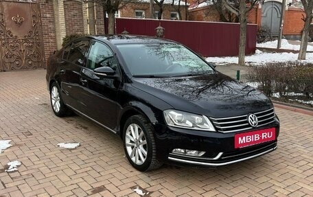 Volkswagen Passat B7, 2013 год, 1 385 000 рублей, 3 фотография