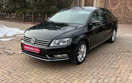 Volkswagen Passat B7, 2013 год, 1 385 000 рублей, 2 фотография