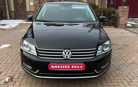 Volkswagen Passat B7, 2013 год, 1 385 000 рублей, 8 фотография