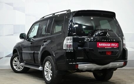 Mitsubishi Pajero IV, 2015 год, 3 020 000 рублей, 4 фотография