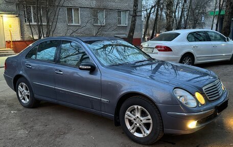 Mercedes-Benz E-Класс, 2002 год, 740 000 рублей, 3 фотография