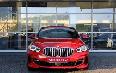 BMW 1 серия, 2020 год, 2 950 000 рублей, 2 фотография