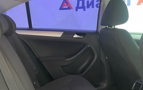 Volkswagen Jetta VI, 2011 год, 930 000 рублей, 10 фотография