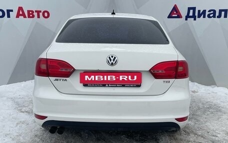 Volkswagen Jetta VI, 2011 год, 930 000 рублей, 5 фотография