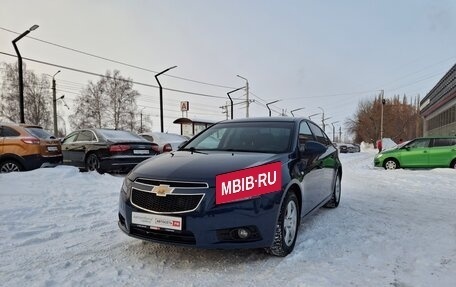 Chevrolet Cruze II, 2012 год, 689 000 рублей, 3 фотография