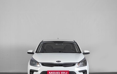 KIA Rio IV, 2018 год, 1 359 000 рублей, 2 фотография