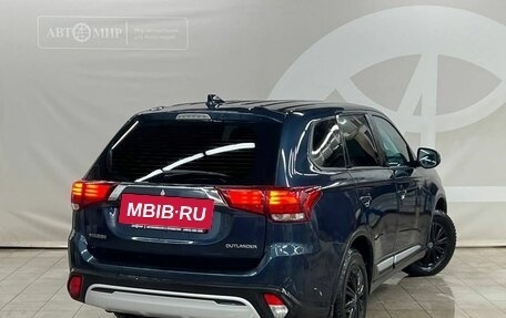 Mitsubishi Outlander III рестайлинг 3, 2020 год, 2 499 000 рублей, 5 фотография