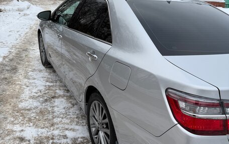 Toyota Camry, 2017 год, 2 350 000 рублей, 11 фотография