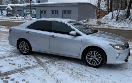 Toyota Camry, 2017 год, 2 350 000 рублей, 14 фотография