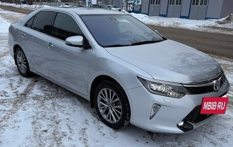 Toyota Camry, 2017 год, 2 350 000 рублей, 15 фотография