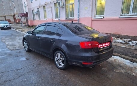 Volkswagen Jetta VI, 2011 год, 680 000 рублей, 1 фотография