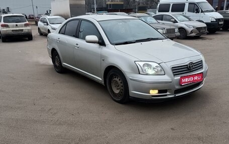 Toyota Avensis III рестайлинг, 2004 год, 730 000 рублей, 1 фотография