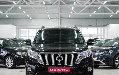 Toyota Land Cruiser Prado 150 рестайлинг 2, 2015 год, 3 749 000 рублей, 2 фотография