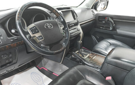 Toyota Land Cruiser 200, 2010 год, 3 599 000 рублей, 7 фотография