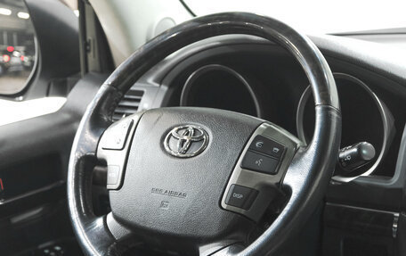 Toyota Land Cruiser 200, 2010 год, 3 599 000 рублей, 13 фотография