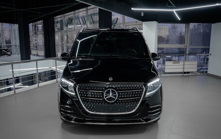 Mercedes-Benz V-Класс, 2024 год, 16 350 000 рублей, 2 фотография