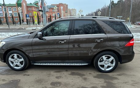 Mercedes-Benz M-Класс, 2012 год, 2 950 000 рублей, 3 фотография