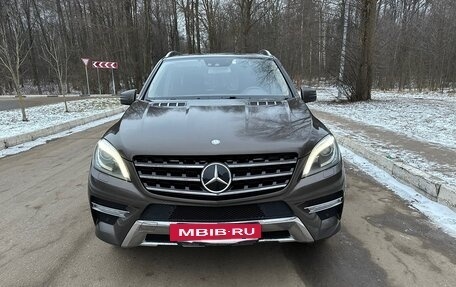 Mercedes-Benz M-Класс, 2012 год, 2 950 000 рублей, 2 фотография