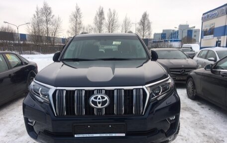 Toyota Land Cruiser Prado 150 рестайлинг 2, 2018 год, 6 100 000 рублей, 2 фотография