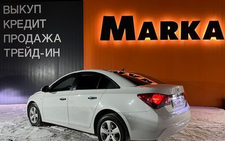 Chevrolet Cruze II, 2013 год, 715 000 рублей, 3 фотография