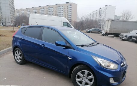 Hyundai Solaris II рестайлинг, 2011 год, 790 000 рублей, 2 фотография