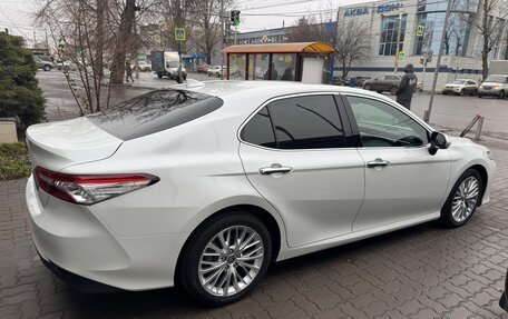 Toyota Camry, 2020 год, 3 070 000 рублей, 5 фотография