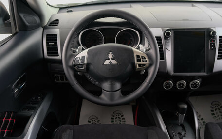 Mitsubishi Outlander III рестайлинг 3, 2008 год, 989 000 рублей, 14 фотография