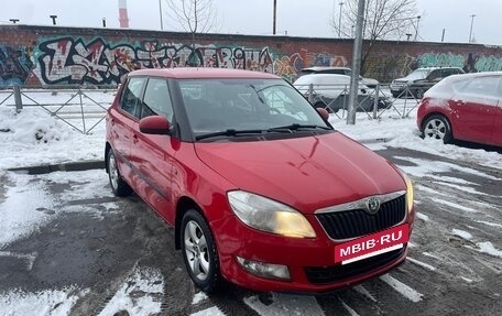 Skoda Fabia II, 2012 год, 800 000 рублей, 2 фотография