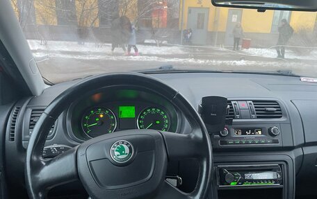 Skoda Fabia II, 2012 год, 800 000 рублей, 7 фотография