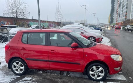 Skoda Fabia II, 2012 год, 800 000 рублей, 3 фотография