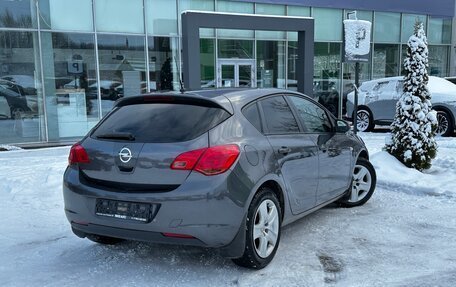 Opel Astra J, 2010 год, 690 000 рублей, 4 фотография