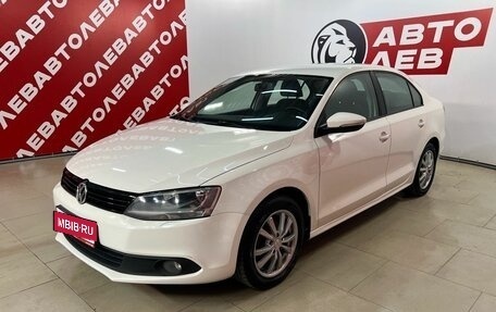 Volkswagen Jetta VI, 2012 год, 999 000 рублей, 2 фотография