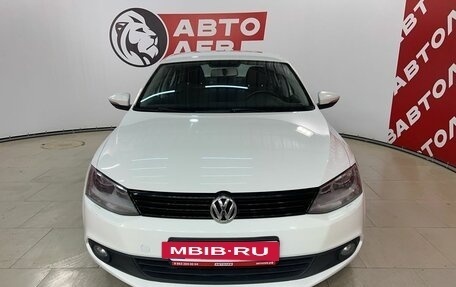 Volkswagen Jetta VI, 2012 год, 999 000 рублей, 3 фотография