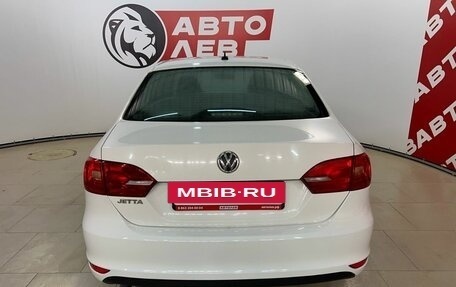 Volkswagen Jetta VI, 2012 год, 999 000 рублей, 6 фотография