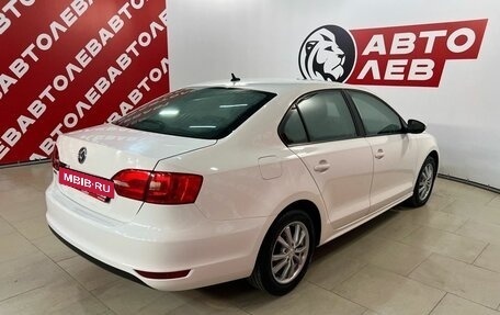 Volkswagen Jetta VI, 2012 год, 999 000 рублей, 5 фотография