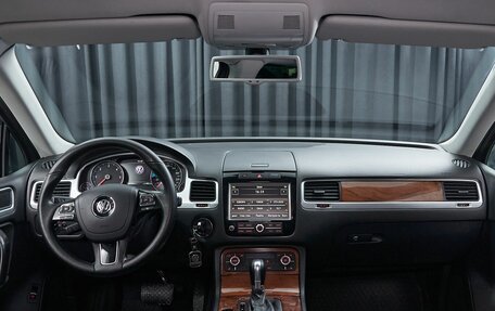 Volkswagen Touareg III, 2010 год, 2 350 000 рублей, 7 фотография