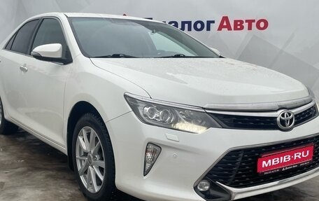 Toyota Camry, 2017 год, 2 360 000 рублей, 1 фотография