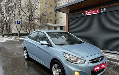 Hyundai Solaris II рестайлинг, 2012 год, 985 000 рублей, 1 фотография