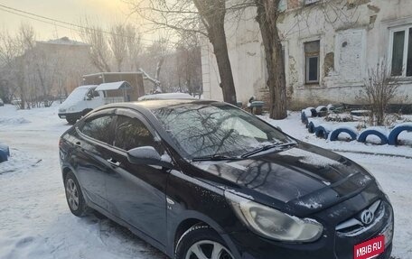 Hyundai Solaris II рестайлинг, 2011 год, 700 000 рублей, 2 фотография