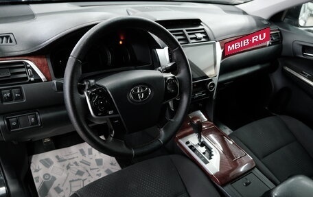 Toyota Camry, 2013 год, 1 889 000 рублей, 9 фотография