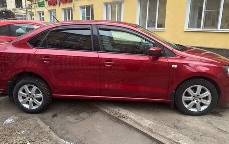 Volkswagen Polo VI (EU Market), 2011 год, 830 000 рублей, 2 фотография